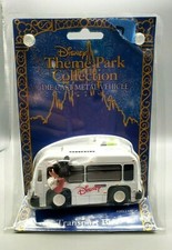 Disney Theme Park Collection TRANSPORT BUS Die-Cast NIB