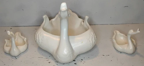 Vintage Hull Pottery USA #23 White Swan & 2 Baby Swan Planter + Centerpiece 3pc