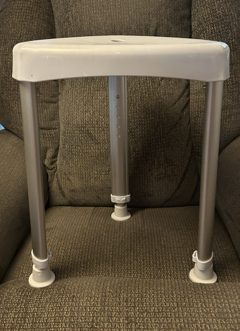 OasisSpace Triangle Adjustable SPA Shower Seat Stool Chair Model