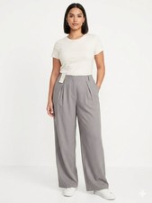 a new day Wide-Leg Pleated Trousers in Gray
