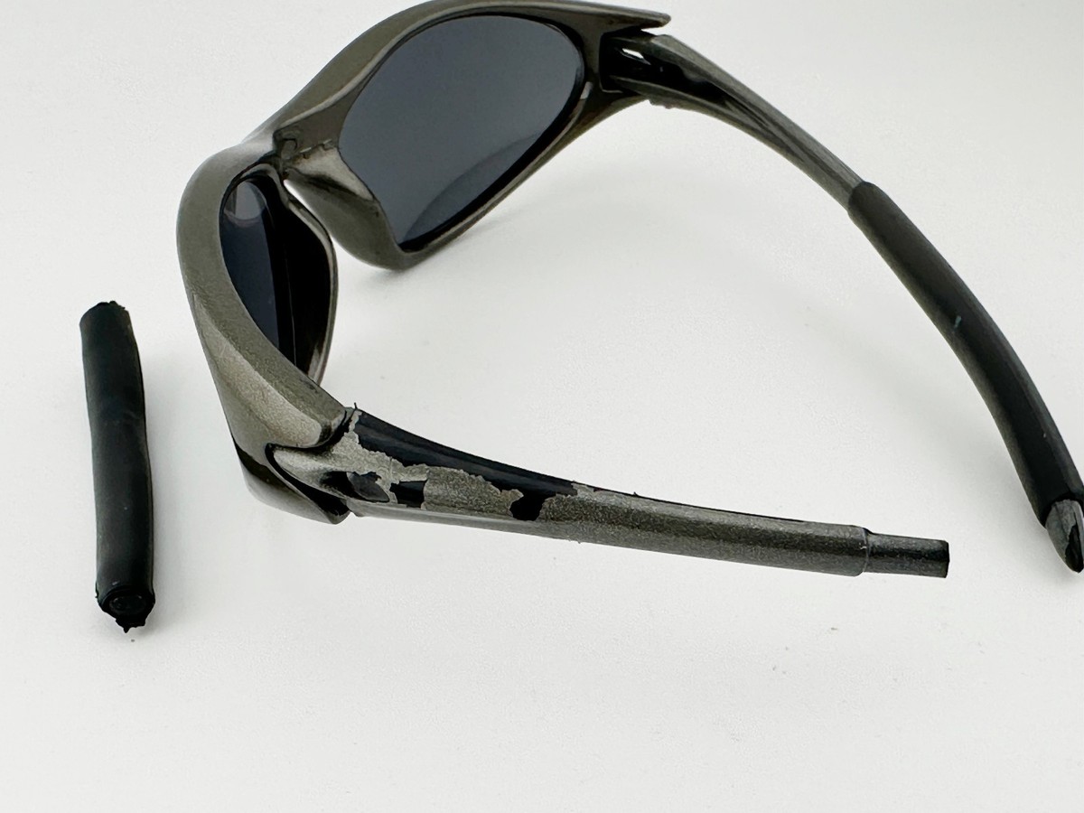 Oakley Minute (GEN 1) 1.0 Gray Sunglasses - *BROKEN TEMPLE 