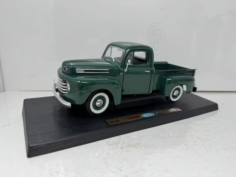 Yat Ming Road Legends 1948 Ford F-1 Pickup 1:18 Diecast - Изображение 3 из 4