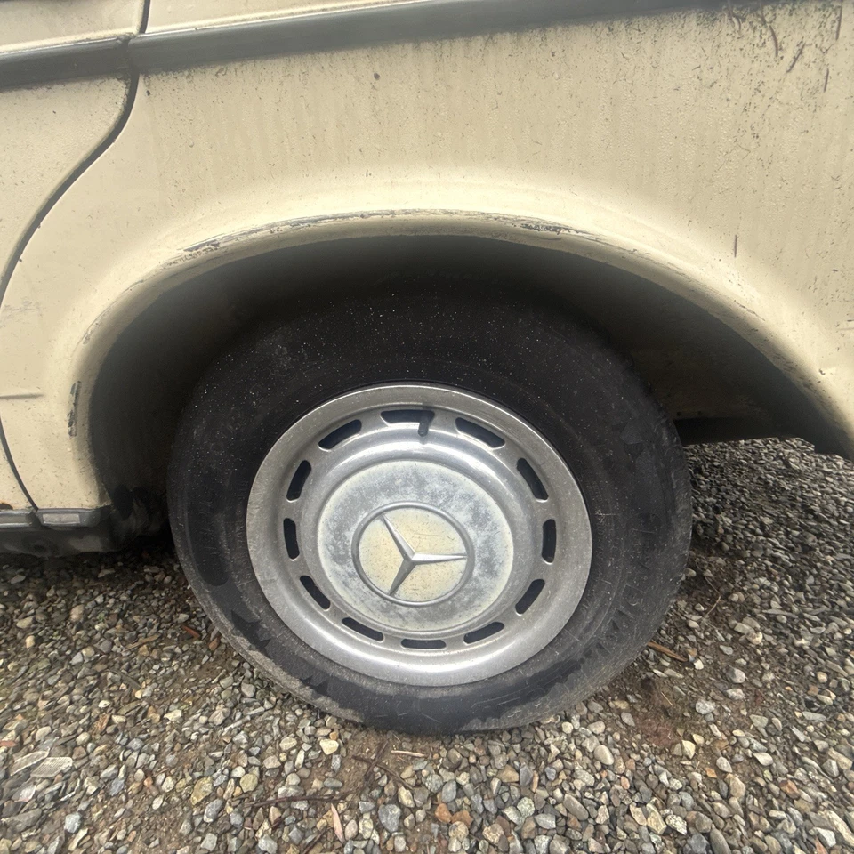 Mercedes Benz 240D 1981 a la venta tal cual o dispuesto a separarse Foto 3 de 4