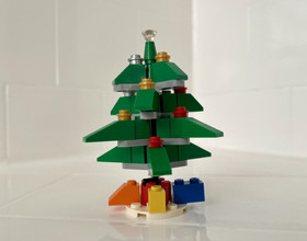 LEGO Creator Christmas Tree 30009 No Instructions 100% Complete