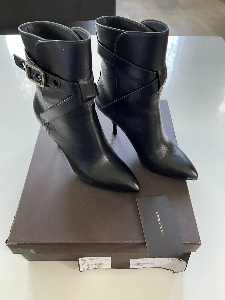 Bottega Veneta 533047 Women's Black Leather Smooth Kid Ankle boots US 7, $1120  - Image 2 of 4