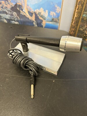 Ampex 2001 Microphone w/ Stand
