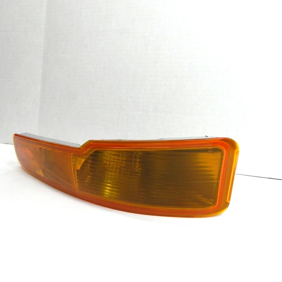 1997-1999 BUICK LESABRE PARKING LIGHT TURN SIGNAL LAMPS PAIR 5977563 BUMPER - Image 3 of 4