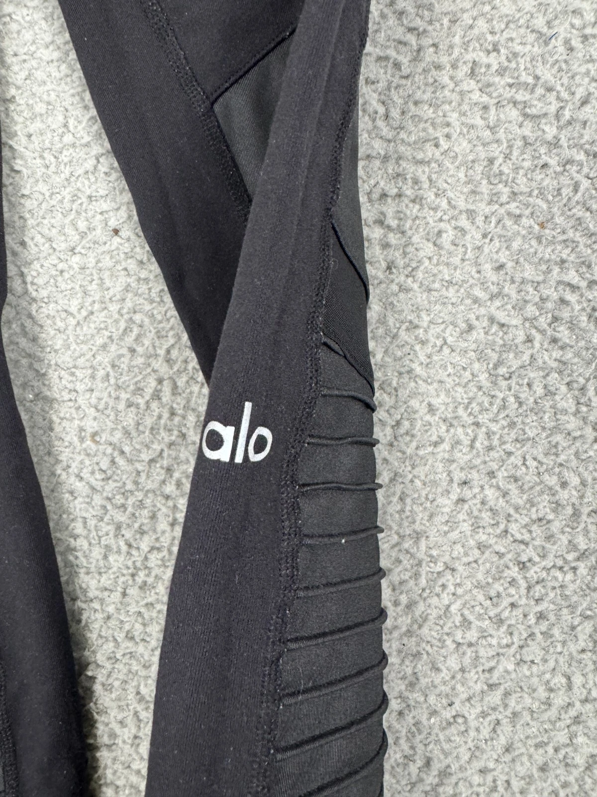 alo-yoga panel moto high rise high waisted stretch leggings