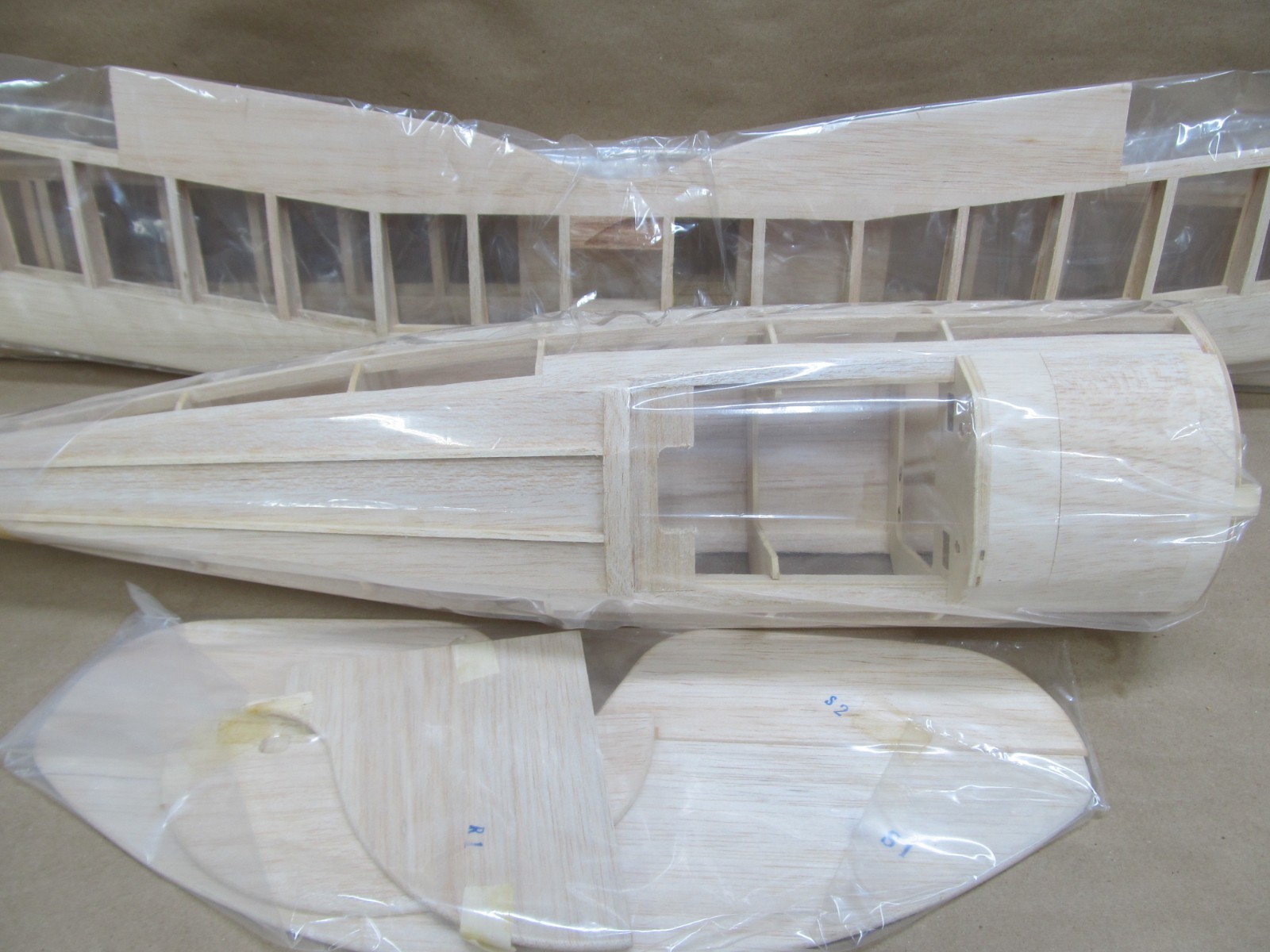 Vintage Model Tech Great Lakes 40 Size Biplane R/C Airplane Kit ...