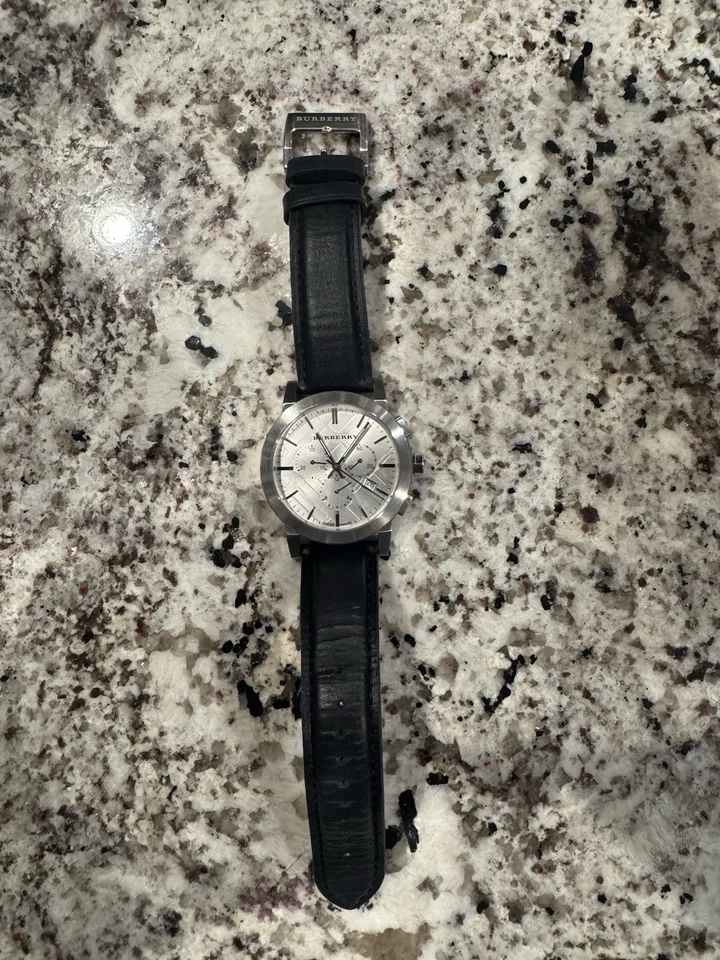 Authentic Burberry watch women - Black Leather Band - With Box And Manual - Image 2 of 4