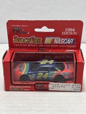 Jeff Gordon 24 DuPont Rainbow Racing Champions 1994 NASCAR 1:64 Diecast Car NIB