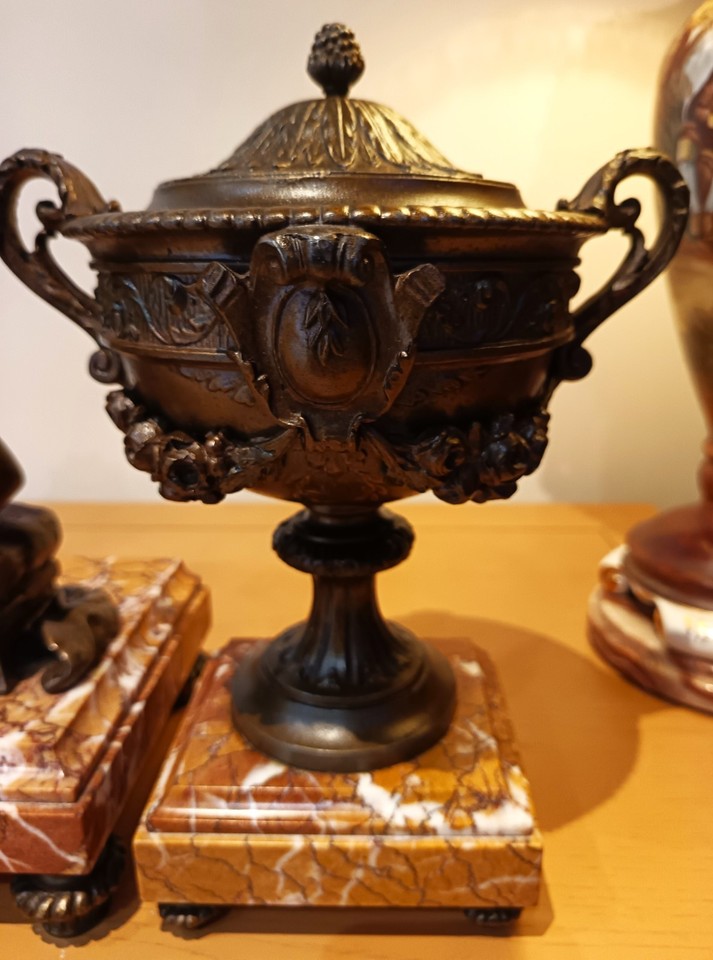 LARGE ANTIQUE FRENCH FIGURAL MANTEL CLOCK GARNITURE/SET. | eBay
