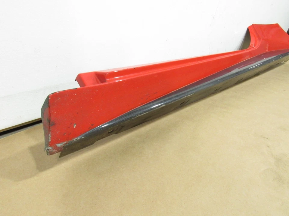 15-19 Ferrari 488 Spider 2017 painel saia balancim esquerdo com moldura de carbono ;#9 - Imagem 4 de 4