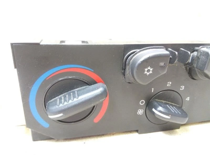 Control de temperatura climático AC 15132087 compatible con 04-12 GMC CANYON d81-199719 Foto 2 de 4