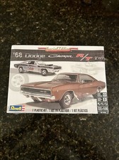Revell '68 Dodge Charger R/T 2'N1 Plastic Model Kit #85-4202 1:25 Scale. Sealed!
