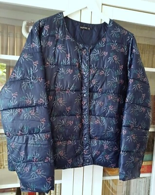 Jolie Veste/Doudoune matelassée à motifs "In Extenso" - Photo 1/4