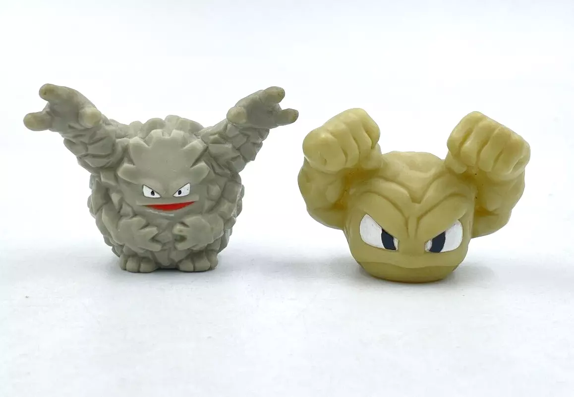 Nintendo BANDAI Pokemon Finger Puppet Geodude Graveler Figure Toy