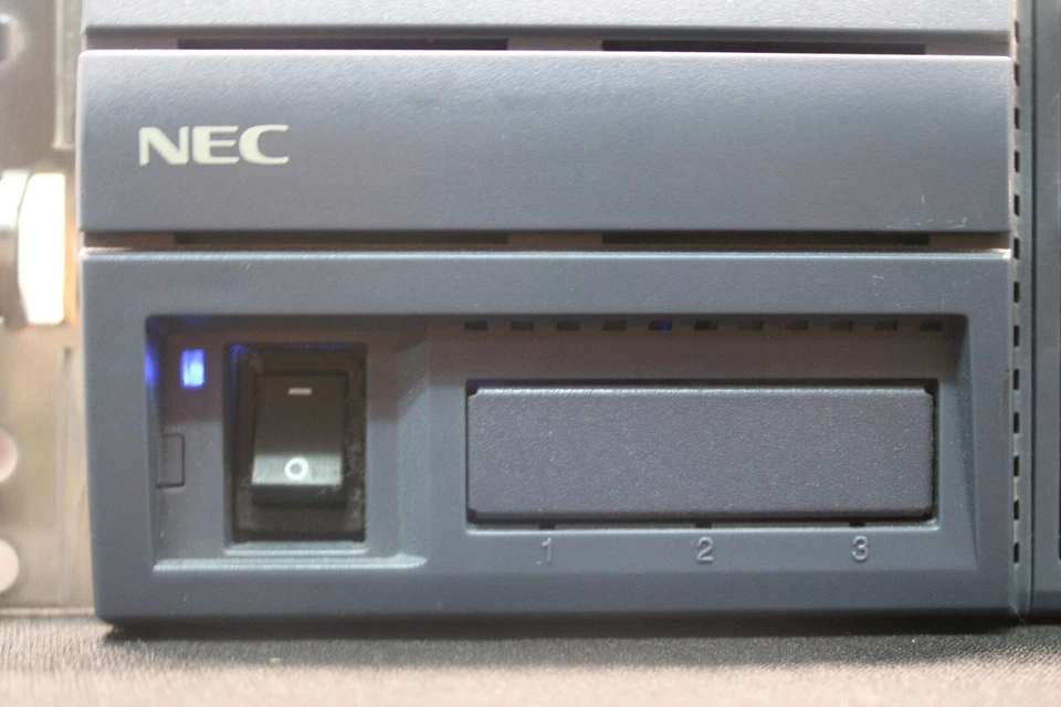 NEC Univerge SV8100 CHS2U-US Phone System w/ VM8000 InMail 32hours - Image 2 of 4
