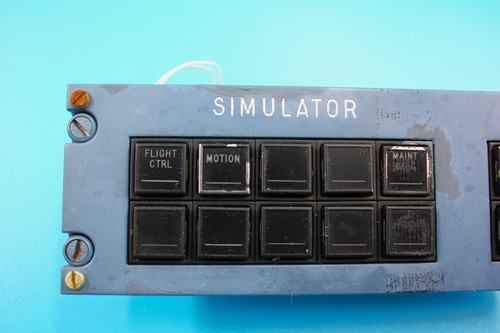 A320 Airbus Simulator Motion Panel - Picture 7 of 8