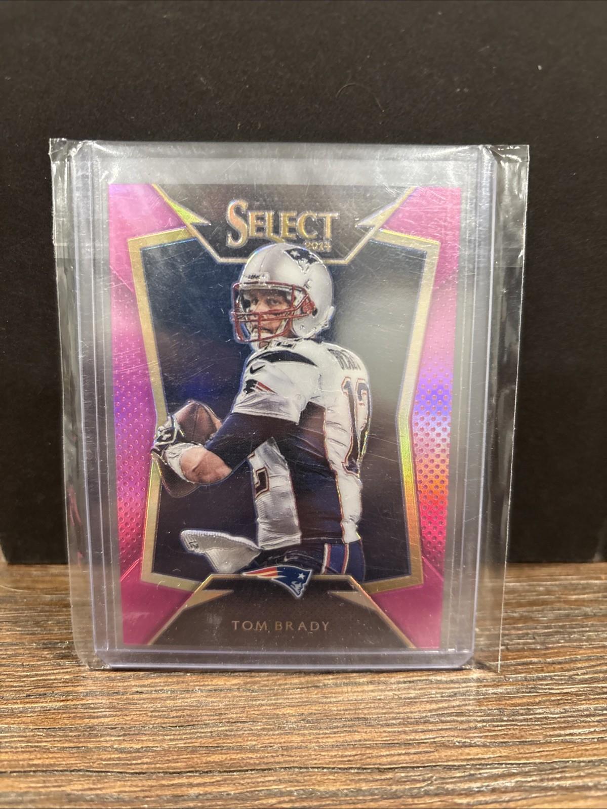 2014 Panini Select - Tom Brady #46 Fuchsia Prizm /199