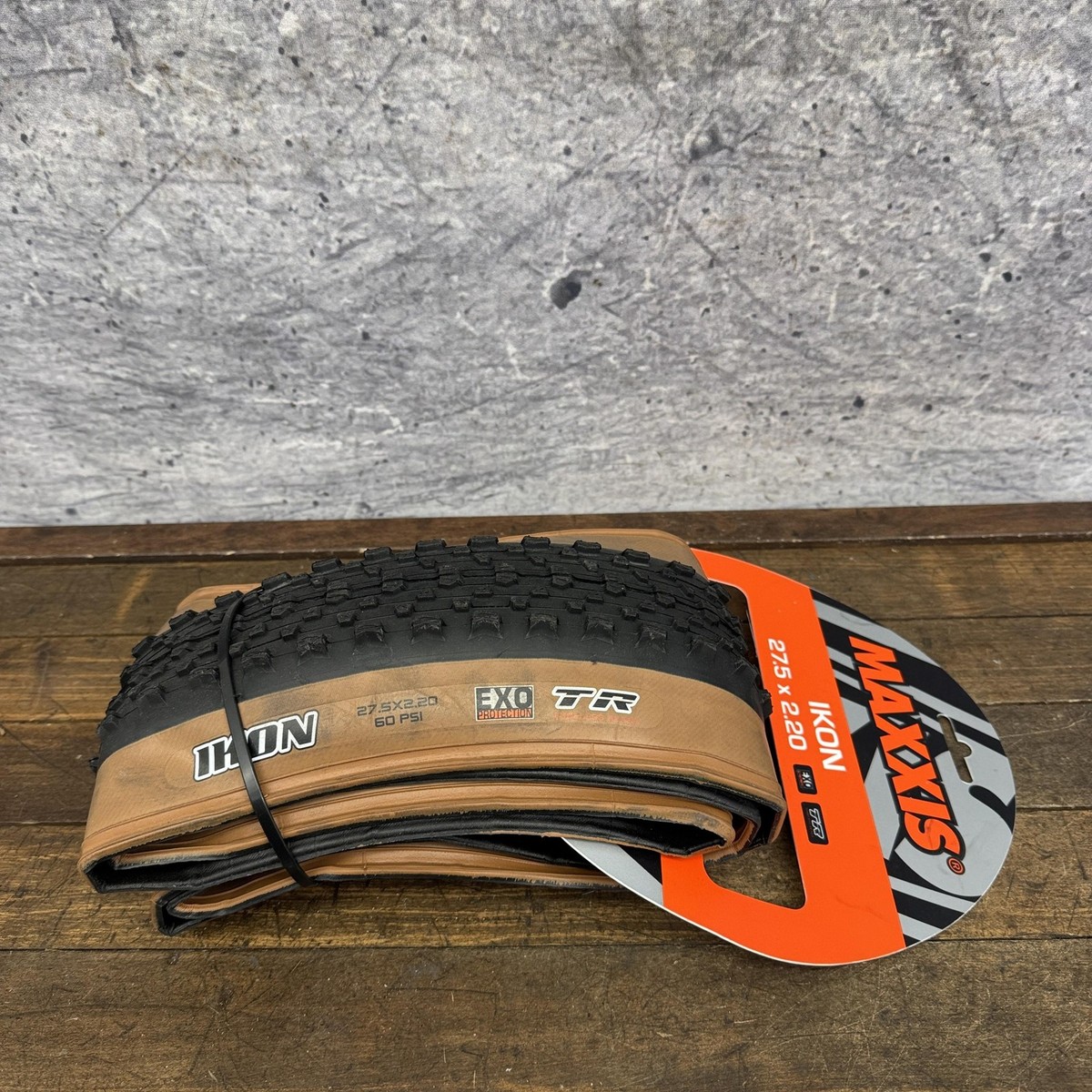 Maxxis Ikon Tire 27.5 X 2.20 650B EXO TR Tubeless Ready Tan Wall