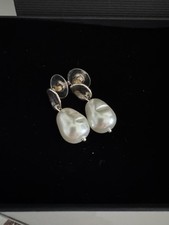 Hängeohrringe mit Tropfenförmigen Barock Süsswasserperlen 