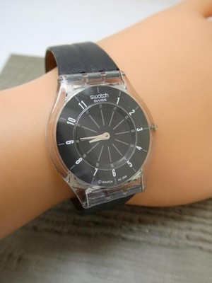 Swatch Watch - Sfk254 - ''Tout AU Trait'' - 33mm Slimline Quartz Wristwatch