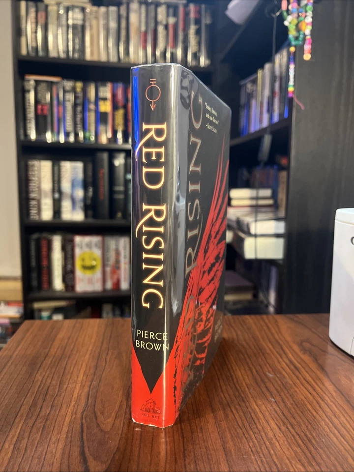 Red Rising - 1st Edition 1st Printing - Pierce Brown  - Hardcover HC DJ First Ed Foto 3 de 4