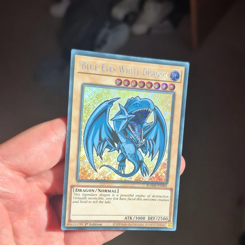 Blue-Eyes White Dragon, photo 3 of 5