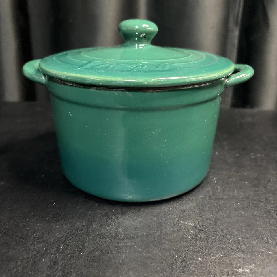 Cazuela Parini horno holandés con tapa 1 cuarto de galón verde utensilios de cocina interior negro Foto 2 de 4