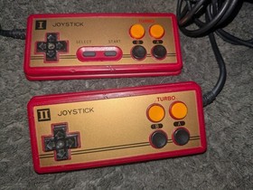 Vintage Famiclone Famicom CTI TV Game Console Two Controllers Taiwan Untested