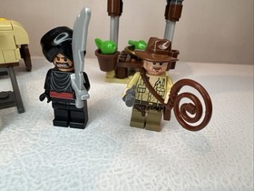 LEGO Indiana Jones: Ambush in Cairo (7195) Missing 1 Piece