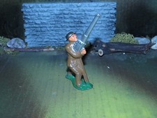 EXCELLENT BARCLAY LEAD TOY SOLDIER ANTI-AIRCRAFT GUNNER -1940