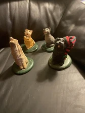 Byers Choice Caroler - 2 DOGs &. 2cats. Slight Damage To 1 Cats Ear As Show In P