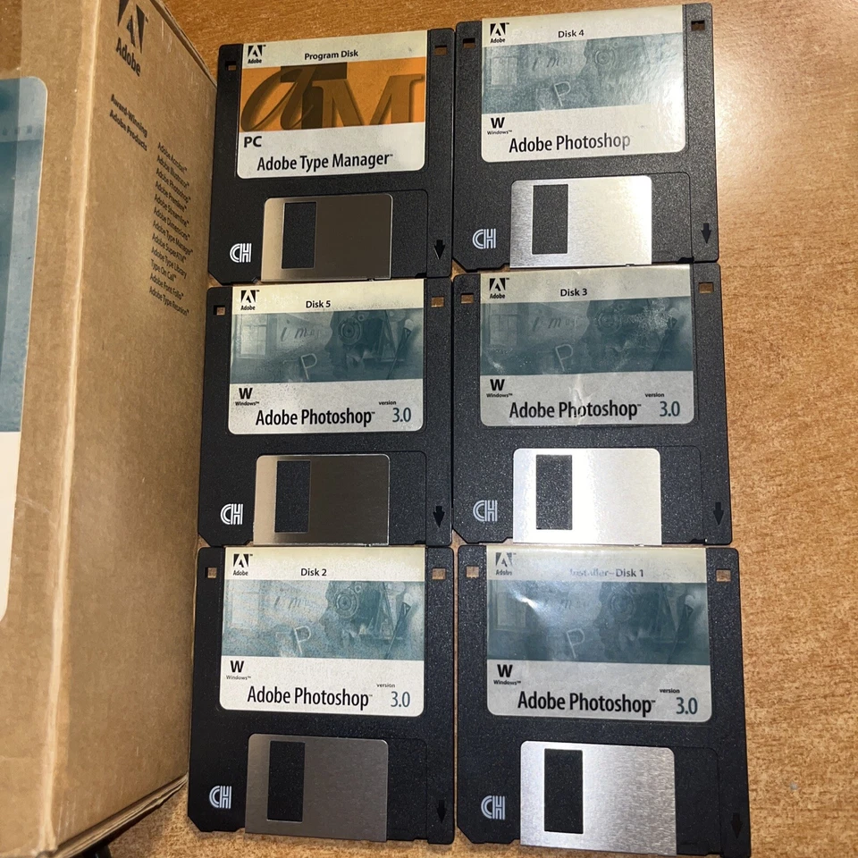 Vintage Upgrade Adobe Photoshop 3.0, User Guide, Program Disk, & Disk 1-5 W/box - Image 3 of 4