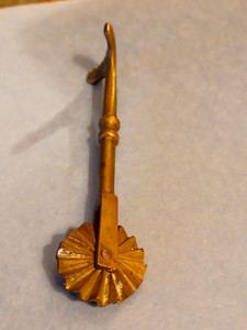ANTIQUE PIE CRUST CRIMPER- All BRASS WITH GREAT PATINA (Brass Handle) 4 1/2 in.