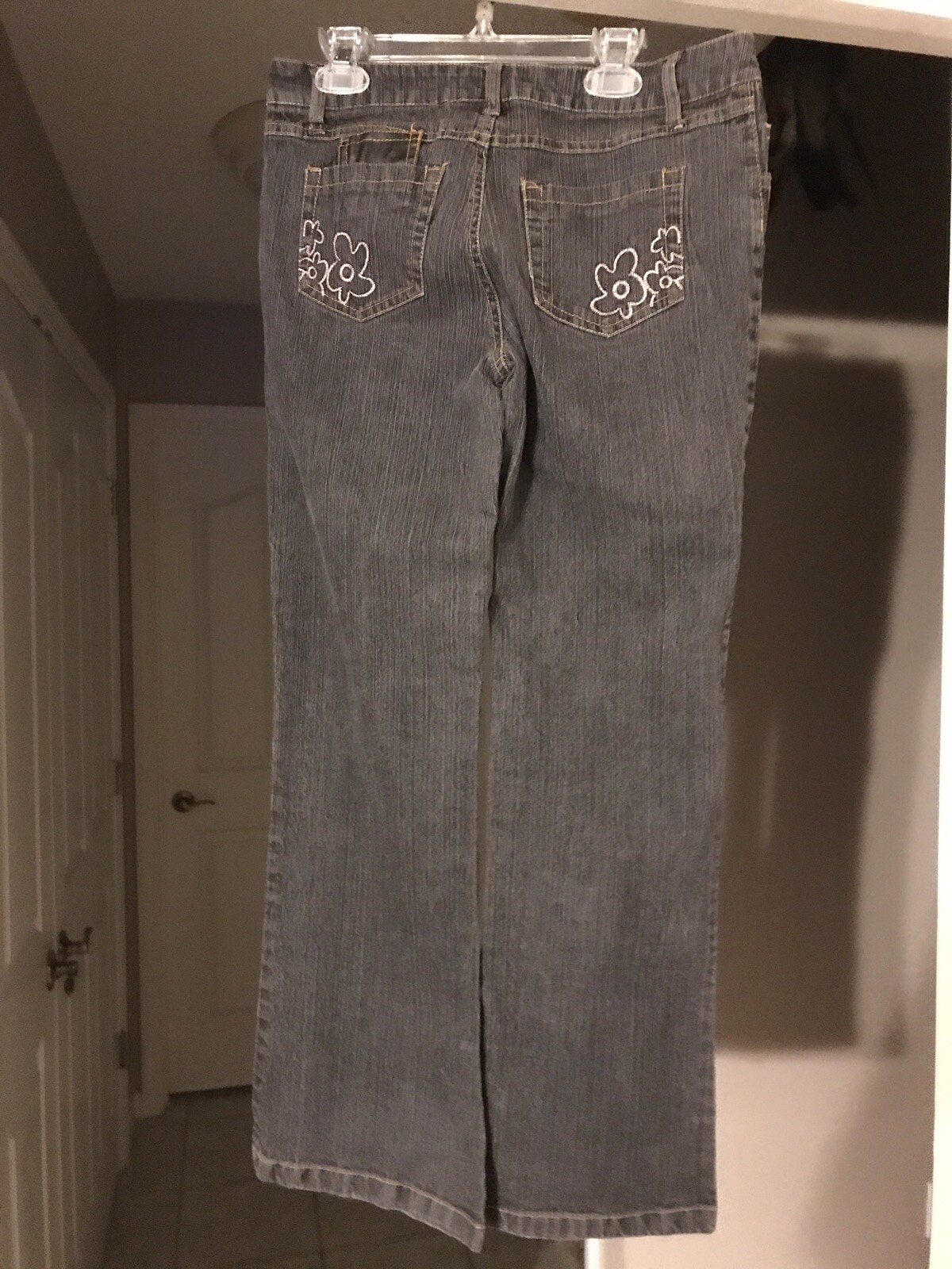 Picture 5 of 12