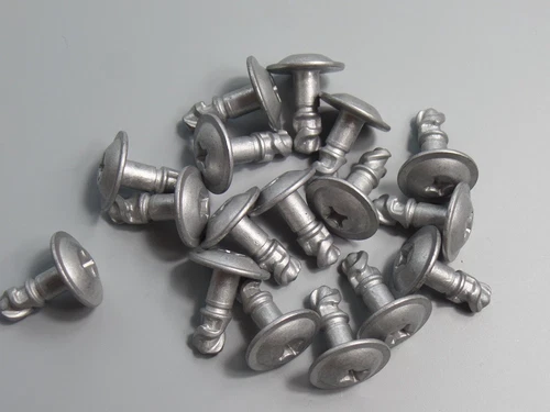10x Underride Guard Engine Bolts Clips For BMW E39 E38 E52 51718218852