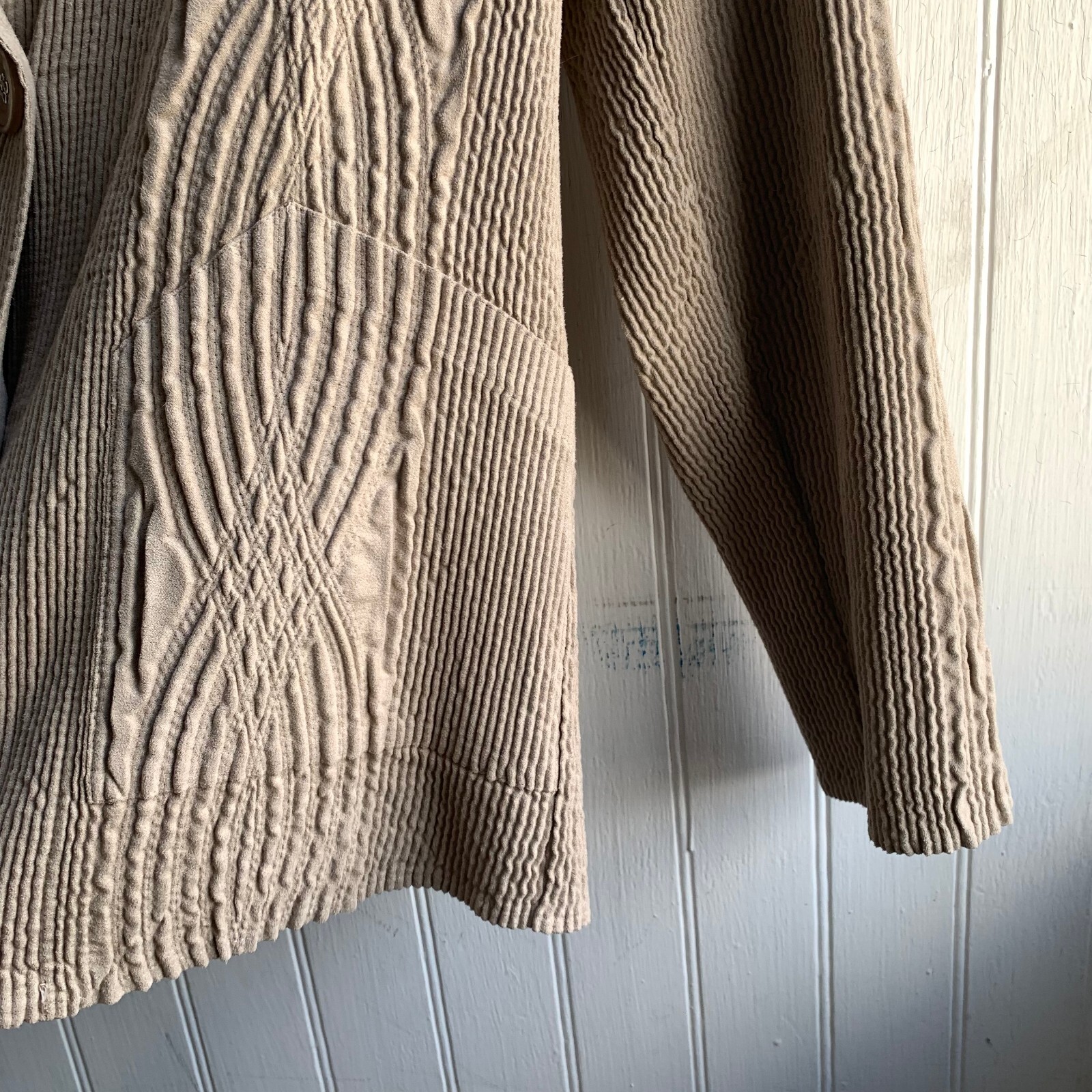 Flair Beige Crinkle Texture Two Button Blazer Poi… - image 10