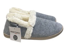 Minnetonka Dina Slippers Women’s Gray Medium 6.5-7.5 New Without Box