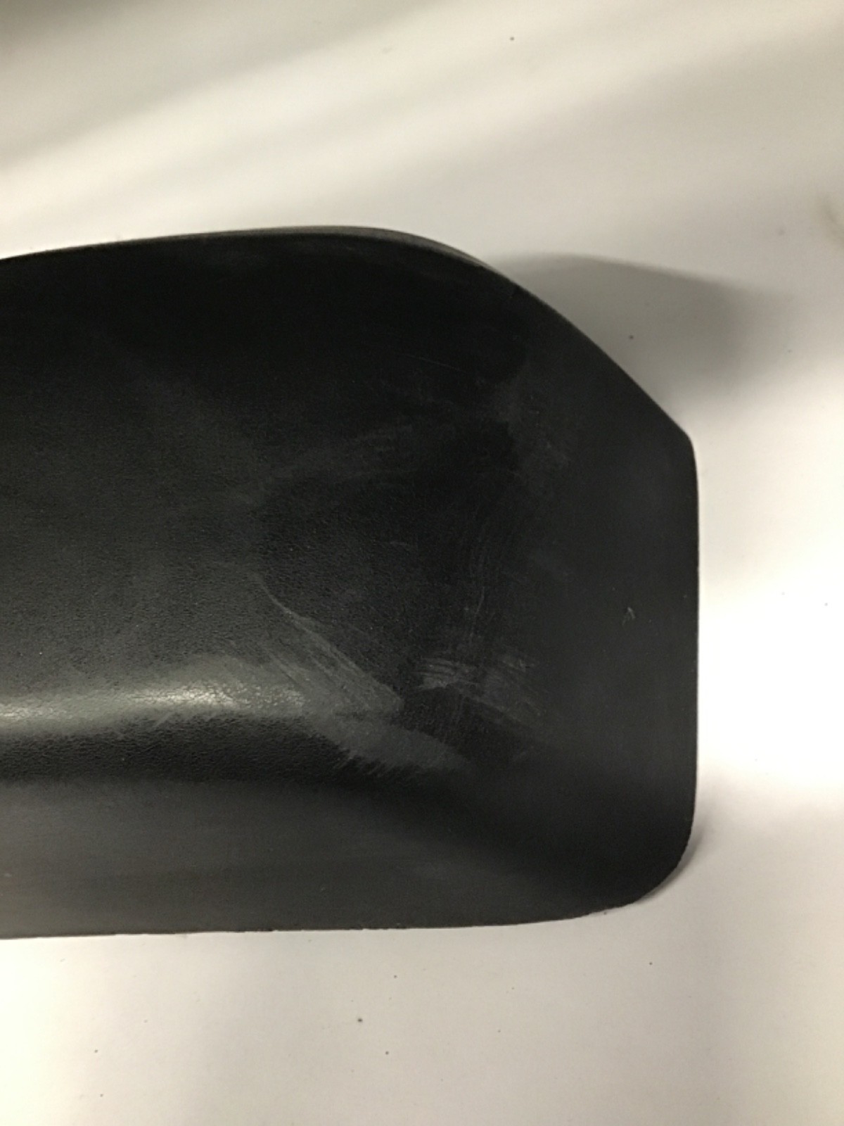 A 1978 Wraith 1965-1980 Rolls Royce Silver Shadow Left Rear Bumper Guard