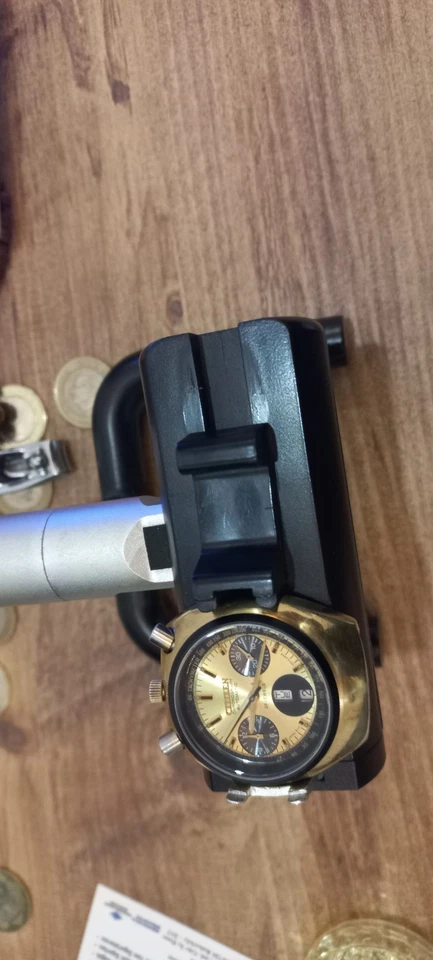 Citizen Bullhead automatic Chronograph and Flyback 67-9020 Brad Pitt 1977  - image 3 of 4