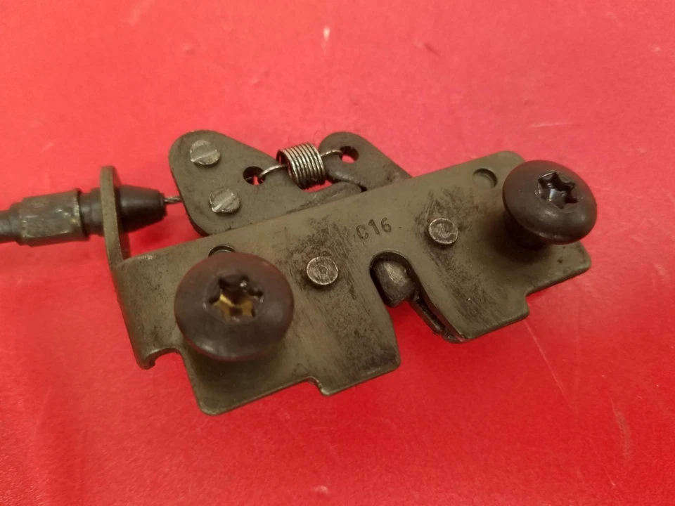 2017 PIAGGIO VESPA SEAT LOCK - Изображение 3 из 4