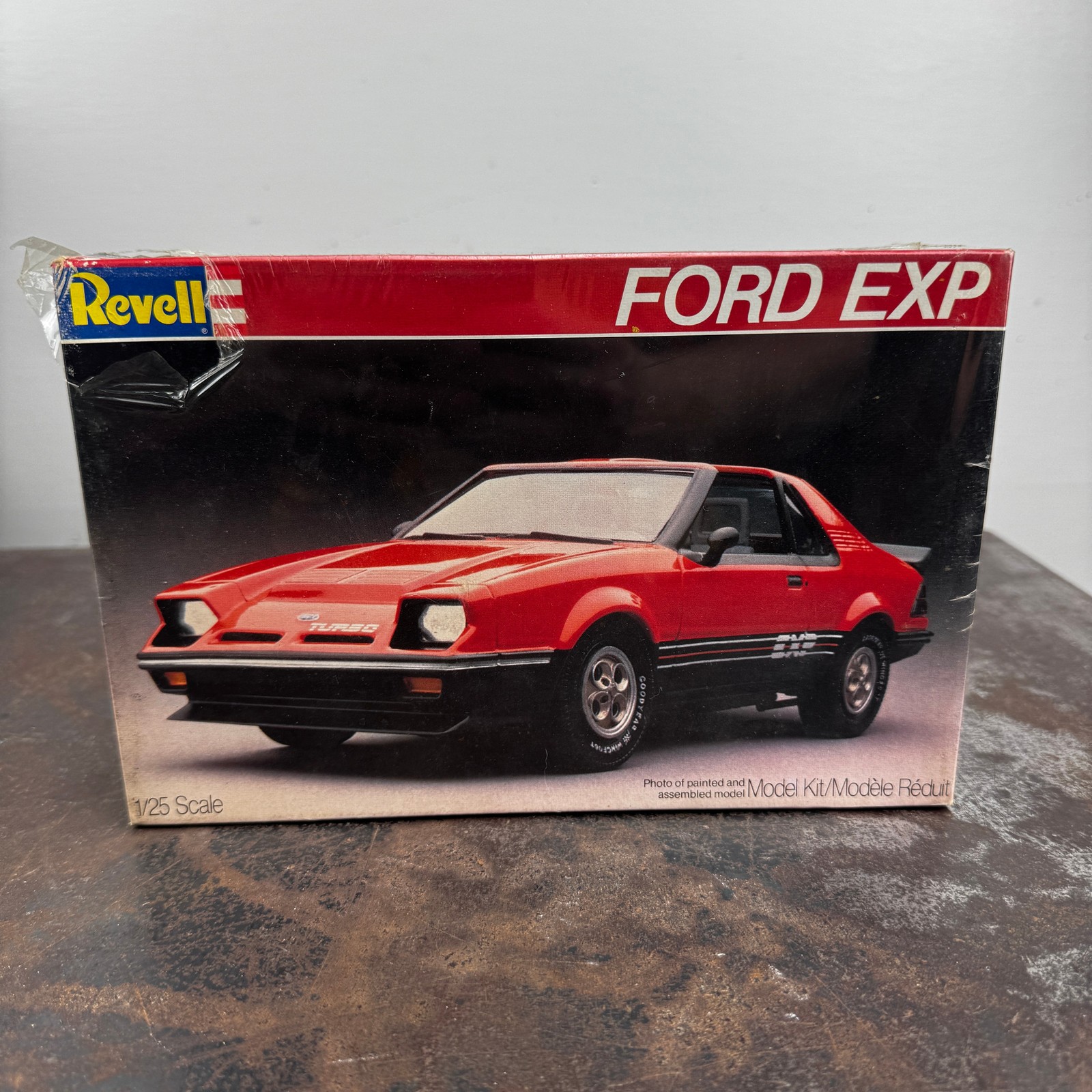 7318 1/25 Sealed 1982