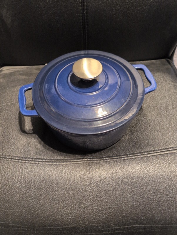 Blu Eco+Chef Enamel Cast Iron Dutch Oven, 3 Quart Oven Safe to 500°F