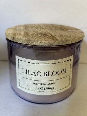 Lilac Bloom  Scented Candle NEW. 14 oz. Delicious Aromatherapy 