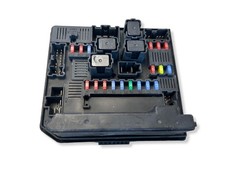 Nissan Qashqai 2013 Diesel Sicherungskasten komplett 284B7JD01B VAQ30583