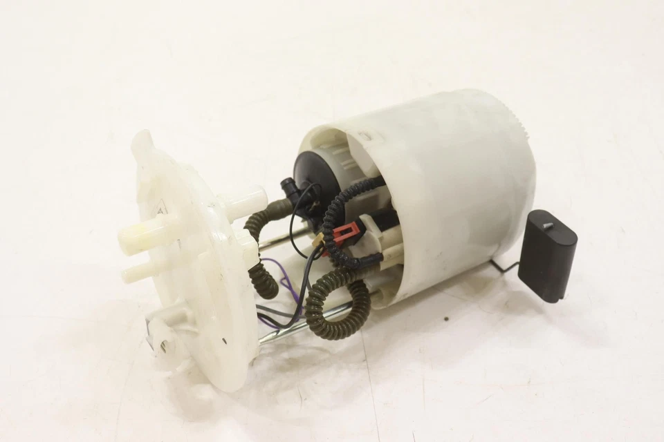 Bomba de combustible Lincoln Aviator 2020 L1m39h307ee L1mz-9h307-n Foto 3 de 4