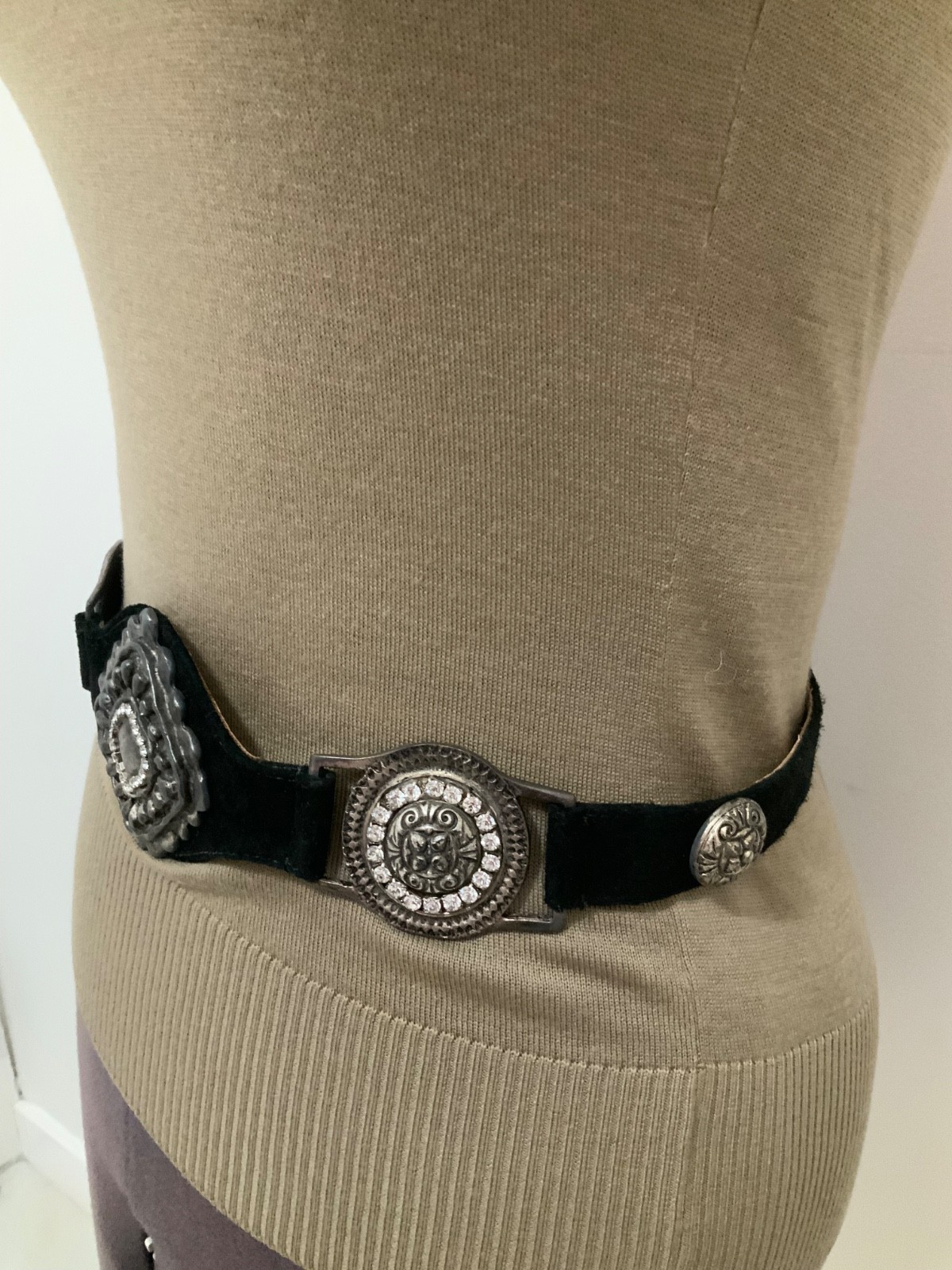 CACHE WOMEN'S BLACK STUDDED ADJUSTABLE LEATHER BE… - image 4