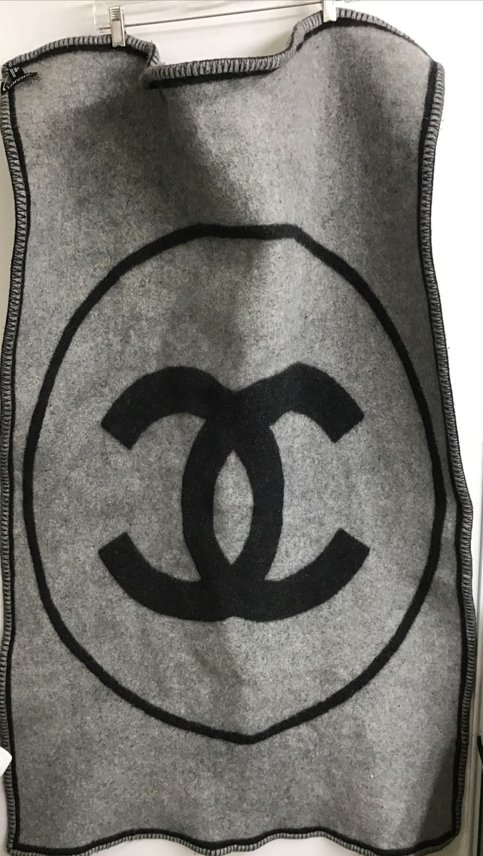 Chanel Throw Wool And Cashmere Thick Heavy Stitched Trim